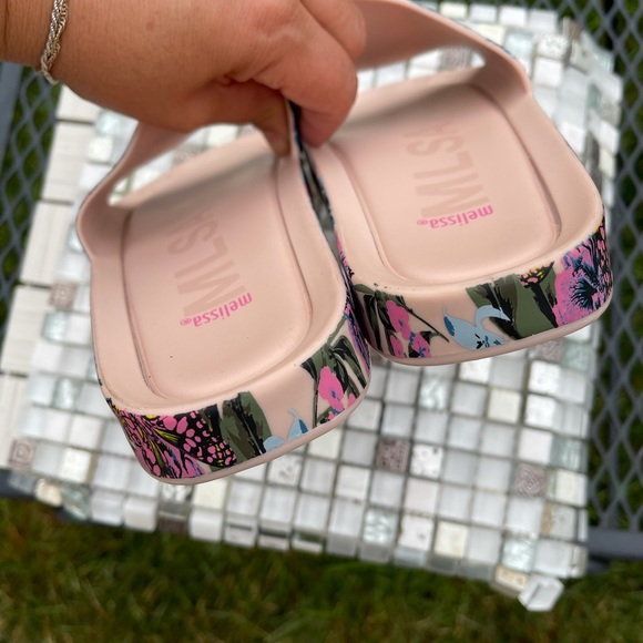 Melissa
Women's Butterfly Pool Slide Sandals - Picture 7 of 9